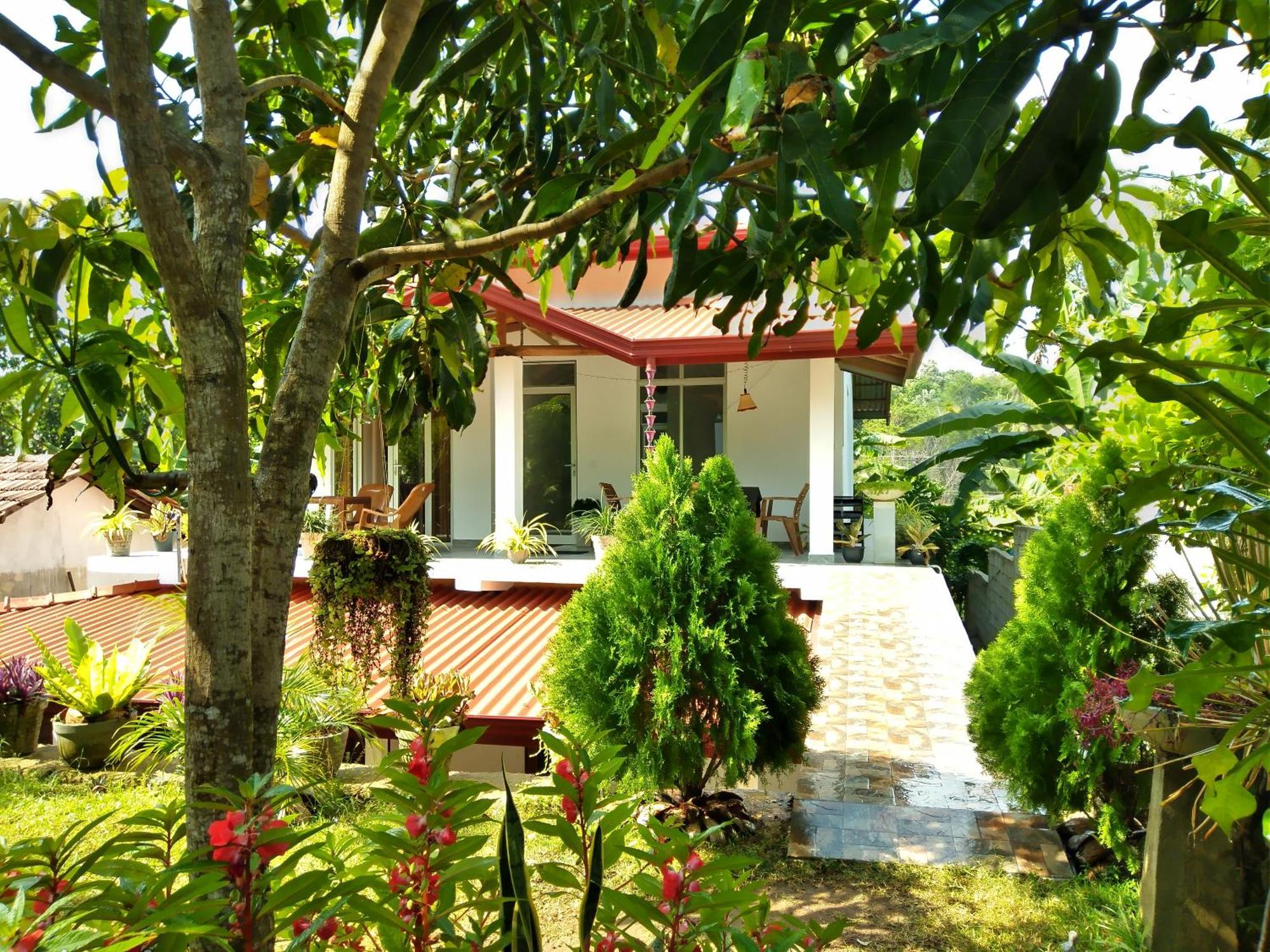 Sandhara Home Stay Tangalle Oda fotoğraf