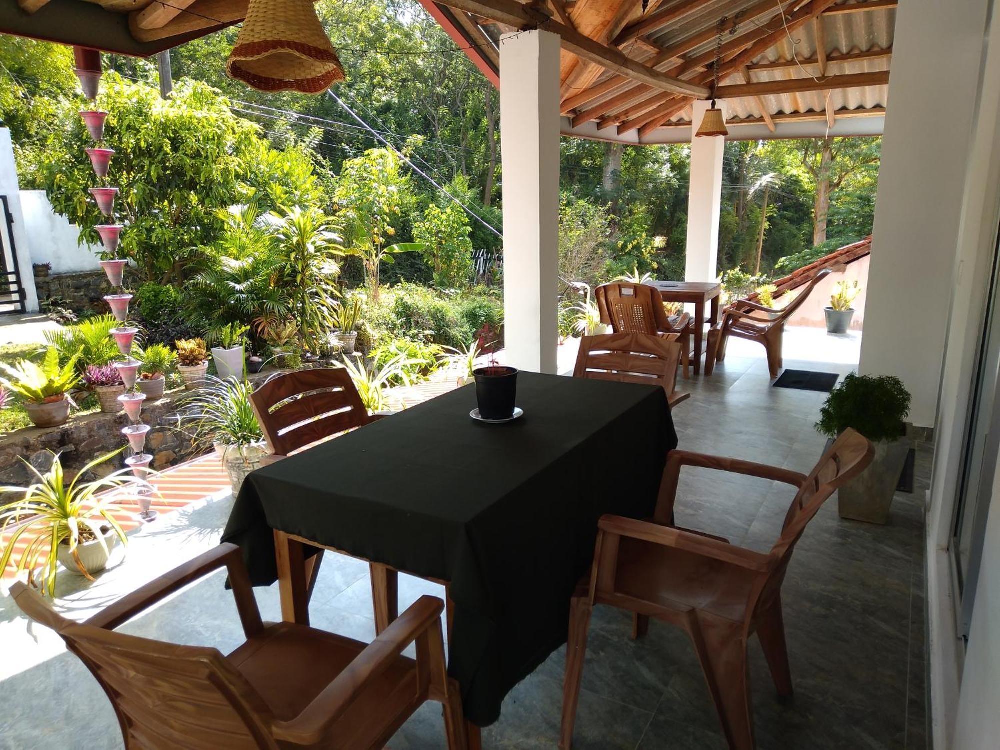 Sandhara Home Stay Tangalle Oda fotoğraf